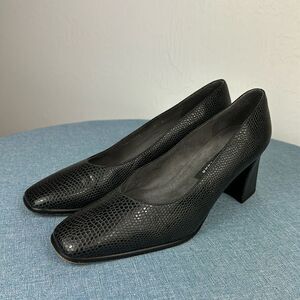 Stuart Weitzman Black Snakeskin Embossed Square Toe Block Heeled Slip On Pumps